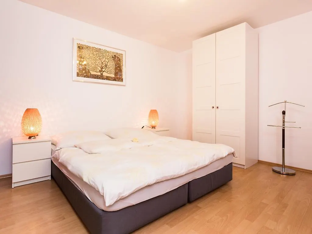 Vienna Apartment Am Schwedenplatz