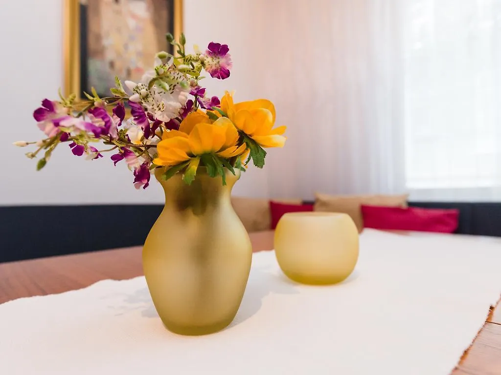Vienna Apartment Am Schwedenplatz